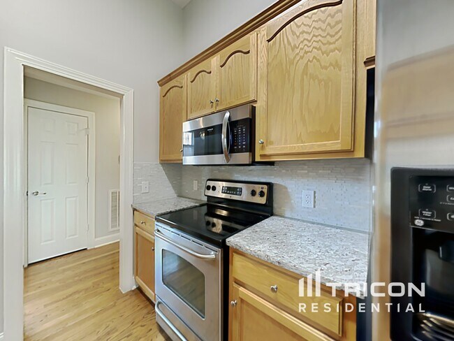 Building Photo - 1212 Danielle Downs Ct SE