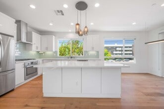 Building Photo - 4320 N Eagle Rock Blvd