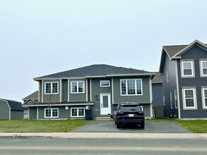 Building Photo - 302 Lanark Drive
