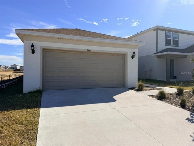 Building Photo - 3845 Blue Vale Dr