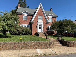 Building Photo - 675 Evergreen Ave