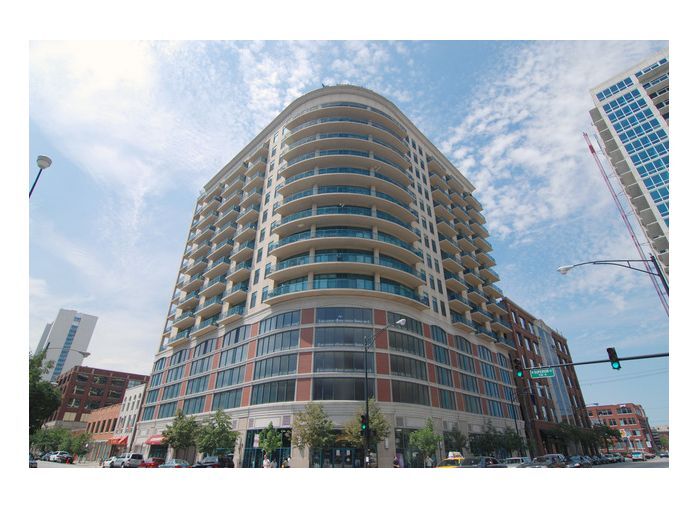 Primary Photo - 340 W Superior St