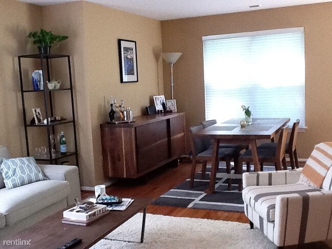 Foto del edificio - 7106 Swansong Way