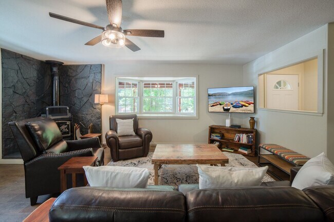 Building Photo - Your Peaceful Retreat in the Pines