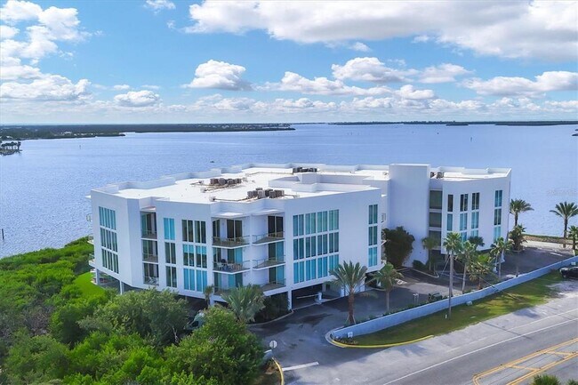 Foto del edificio - 1375 Beach Rd