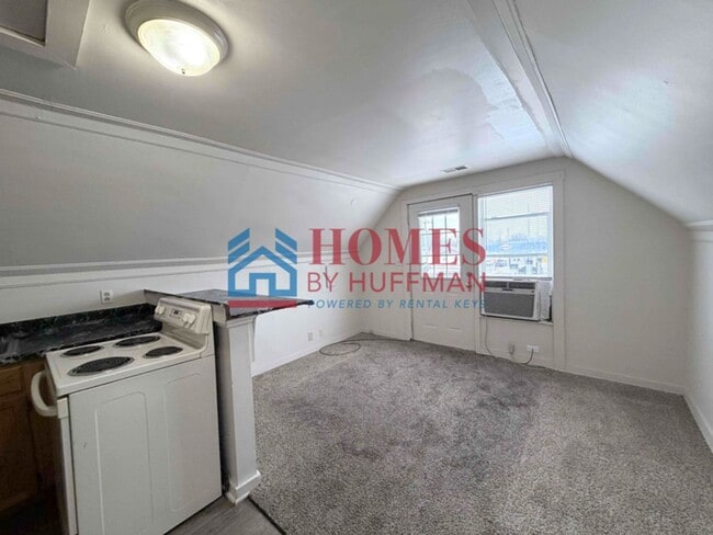 Building Photo - 202 E Missouri St