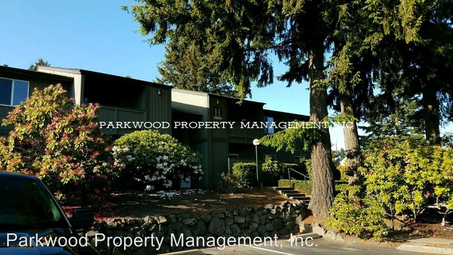 Building Photo - 2 br, 1 bath House - 6111 N. 15th St #H205