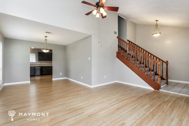 Building Photo - 2024 Northampton Dr