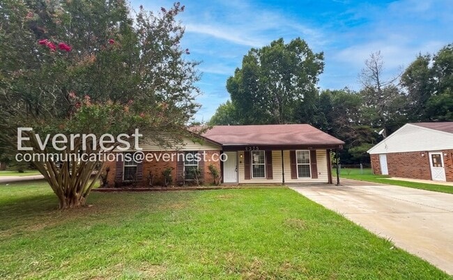 Building Photo - 6375 Greenbriar Dr
