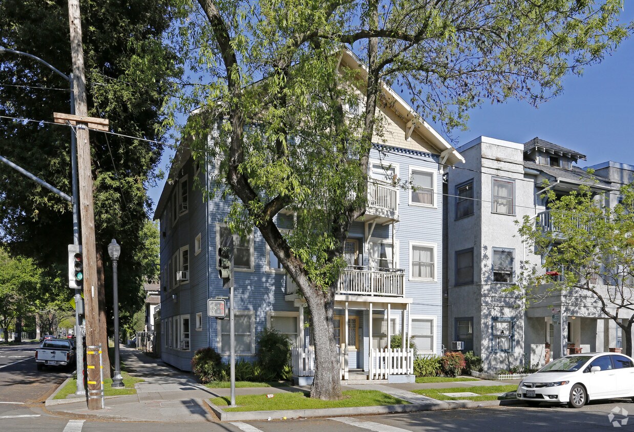 Building Photo - 630 14th St
