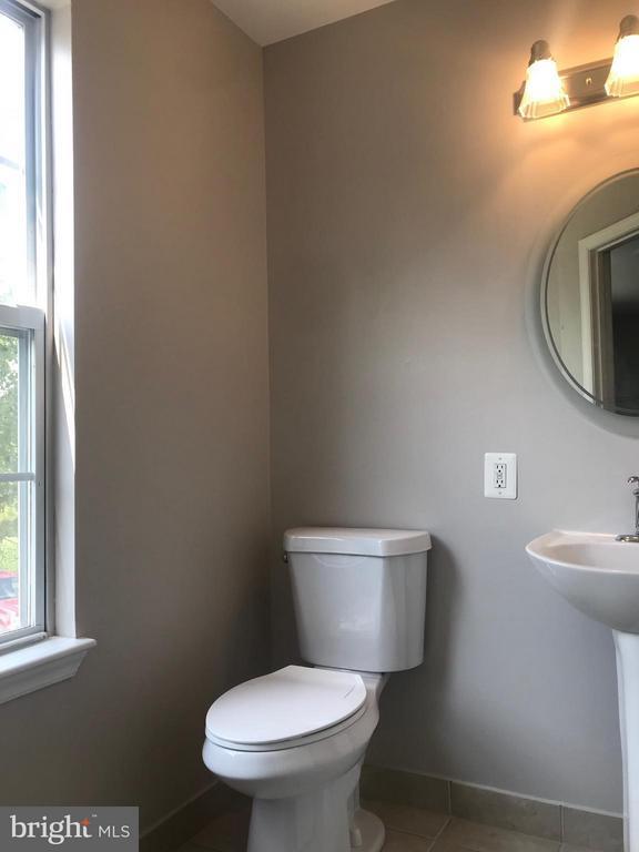Building Photo - 8805 Goose Landing Cir