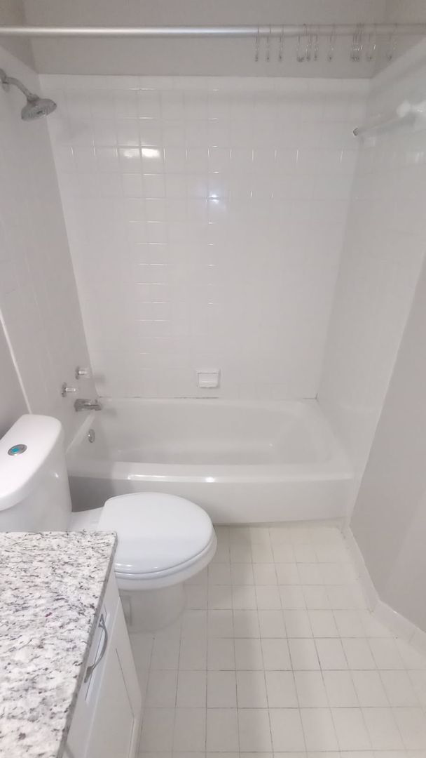 Foto del edificio - Remodeled 1 Bed 1 bath Condo Near Campus