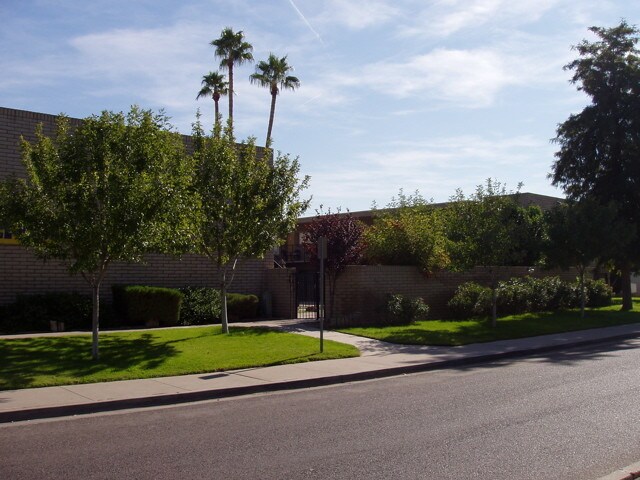 Foto del edificio - 6565 N 17th Ave