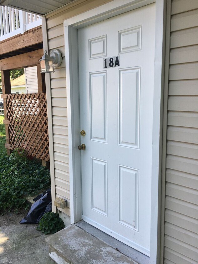 18 McGuirk Dr Unit A, Glen Burnie, MD 21060 Room for Rent in Glen Burnie, MD