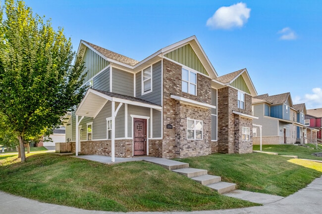 Photo - 1342 N Sicily Ln Townhome