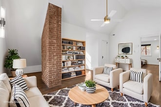 Building Photo - 114 W Park Ave