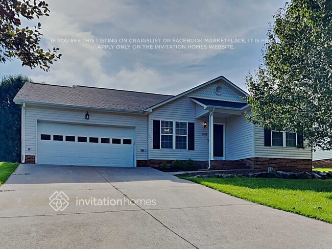 Building Photo - 1518 Hawkcrest Ln