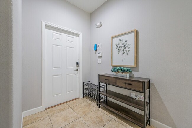Building Photo - 8962 - Modern home - Near Disney Main Entr...