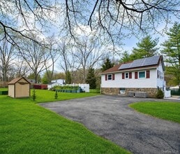 Building Photo - 15 Pops Rd