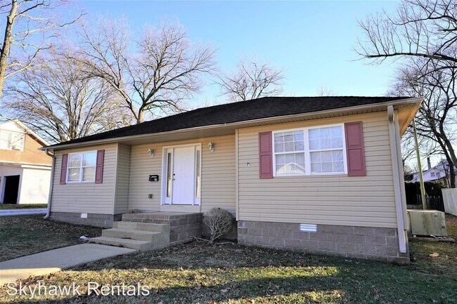 Foto del edificio - 4 br, 2 bath House - 210 Lee St.