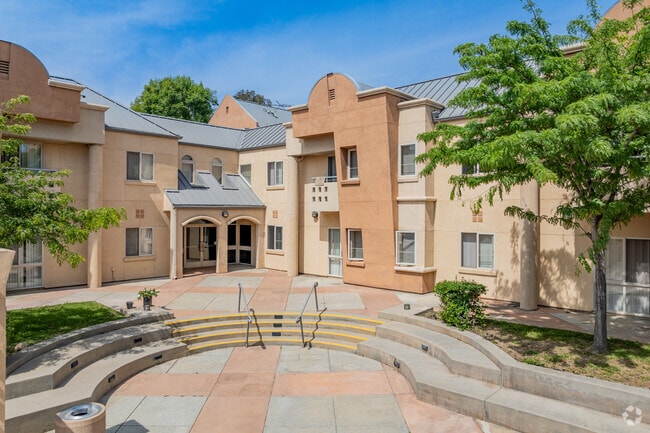 Quad Area - International Village UCR Student Housing
