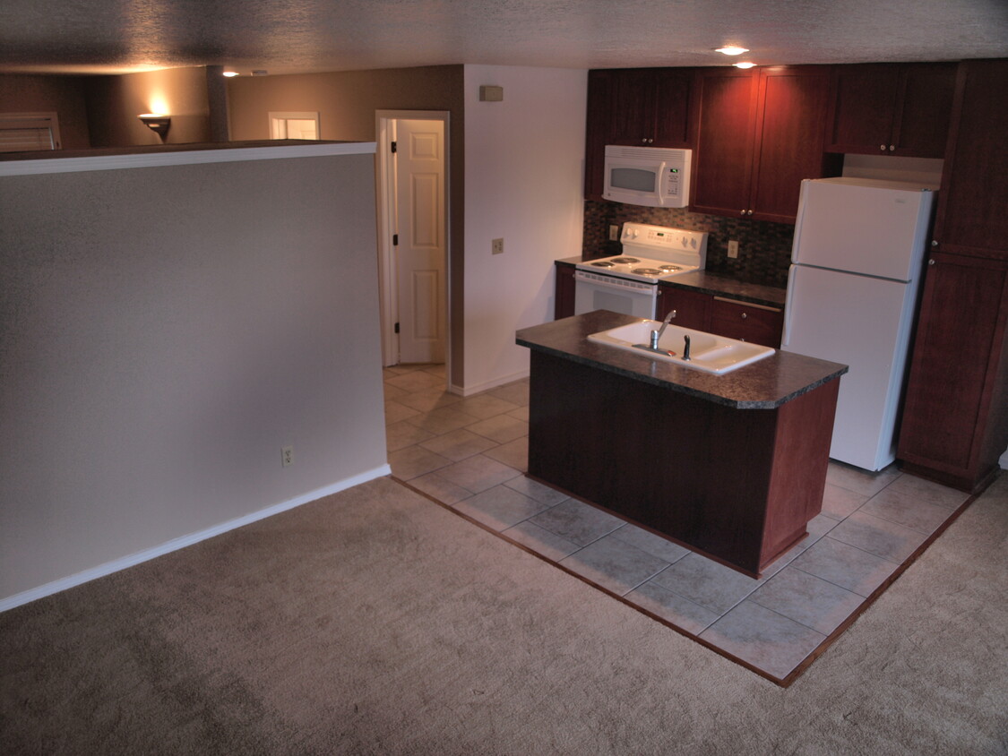 Kitchen/Living Area - 1719 SW 16th Ave