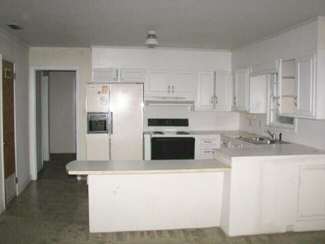 Foto del edificio - 3 bedroom 2 bath home