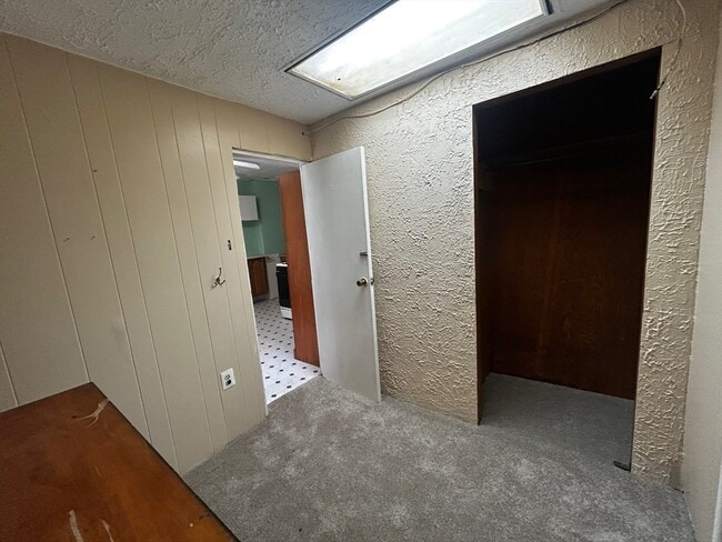 Building Photo - 10 Cheever Ct