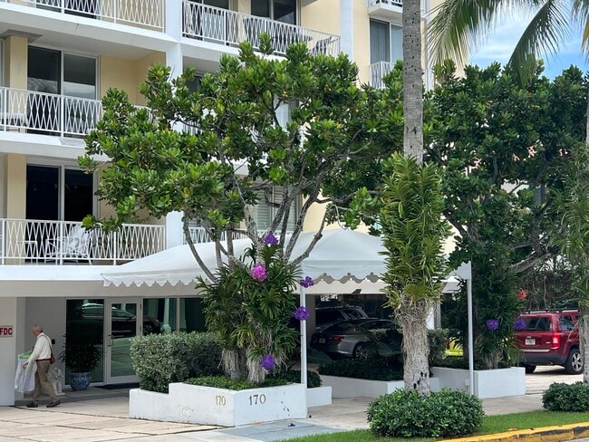 Building Photo - 170 Chilean Ave