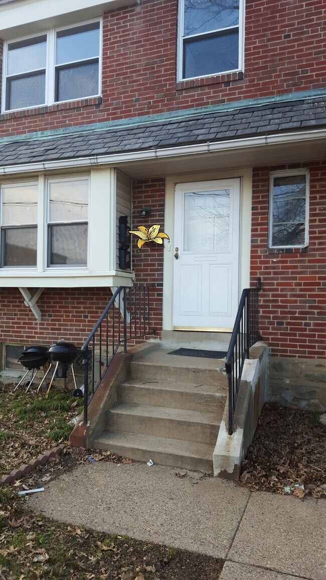 Foto del edificio - 1335 E Sedgwick St