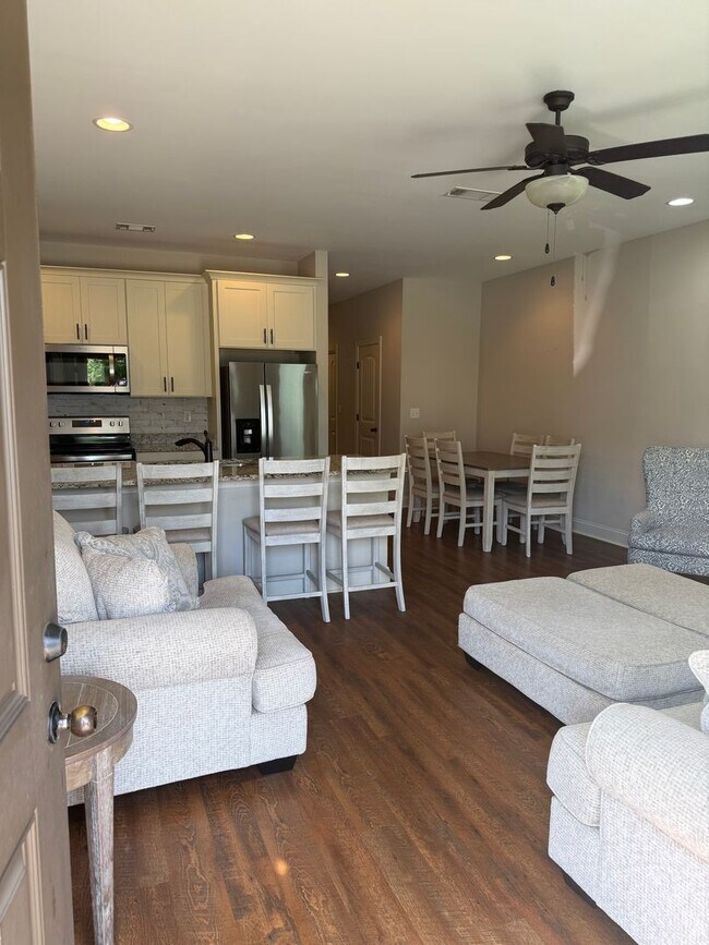 Foto del edificio - Eagle Ridge Townhome - Furnished Unit - Op...