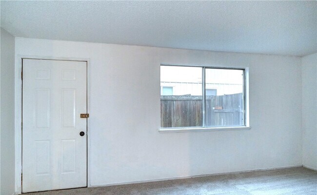 Living Rm & Door to Patio - 10332 15th Avenue Ct E