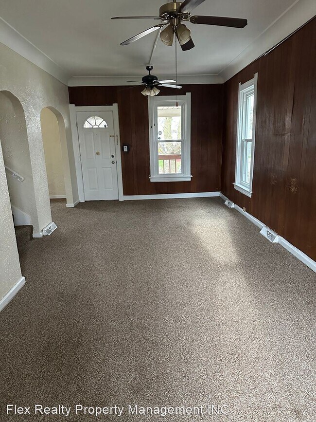 Foto del edificio - 3 br, 1 bath House - 527 WHITE ST