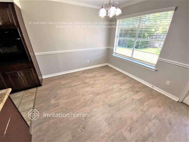 Foto del edificio - 318 SW Murphy Rd