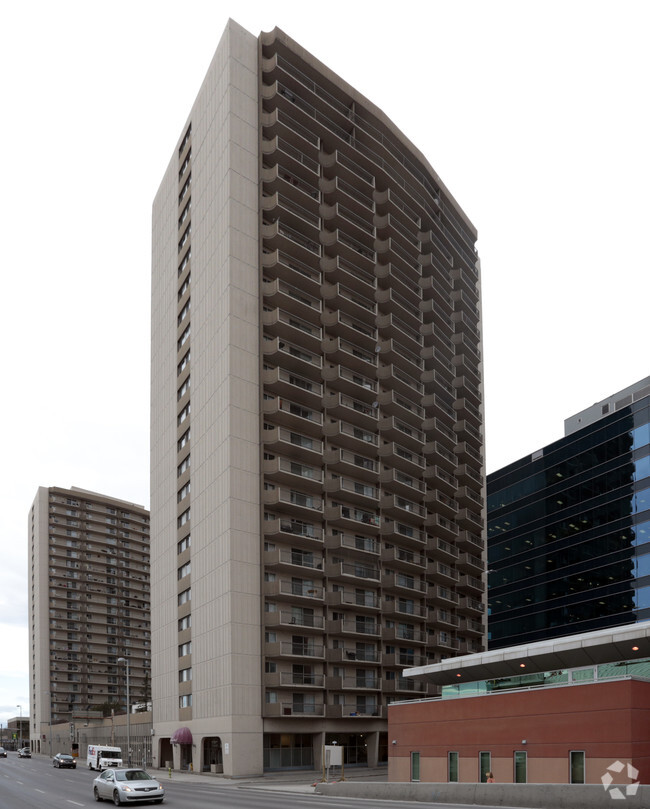 Building Photo - Continental Towers East