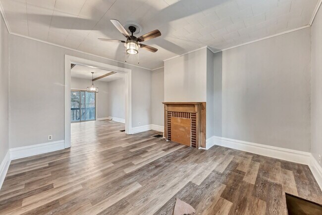 Foto del edificio - 133 Carrick Ave