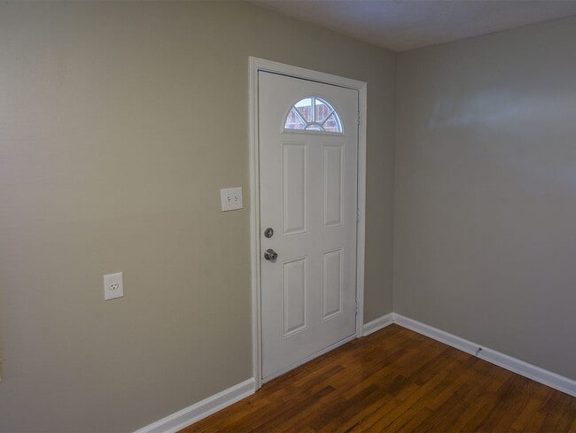 Photo - NEWLY UPDATED 3 bed, 1.5 bath home.