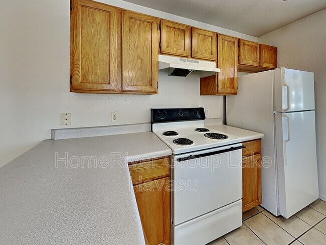 Building Photo - 2147 Moyo Dr