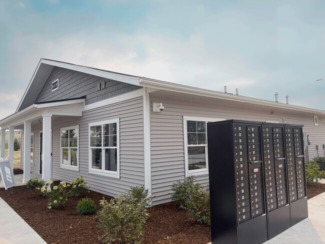 Leasing Office - White Creek Flats