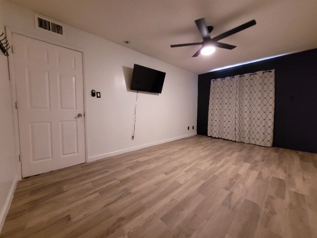 Photo - 42 W 7th St Apartment