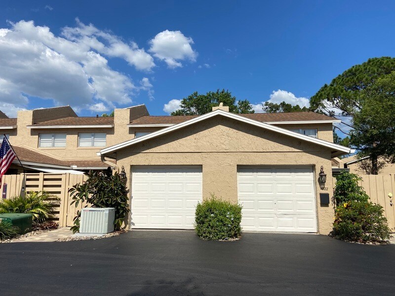 Foto principal - 1020 Grove St