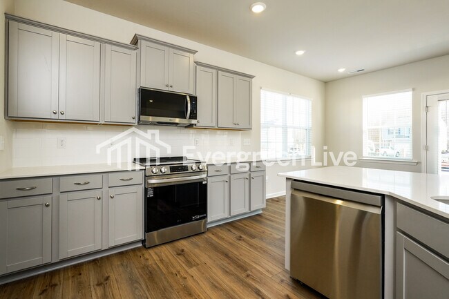 Building Photo - 834 Pear Blossom Ct