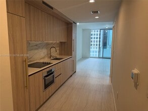 Building Photo - 77 SE 5th St