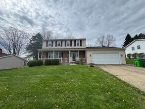 Building Photo - 880 Buchholz Dr