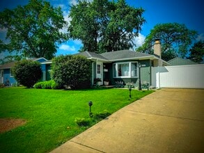 Building Photo - 4003 Owl Dr