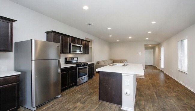 Foto del edificio - 2354 Otter Falls Dr