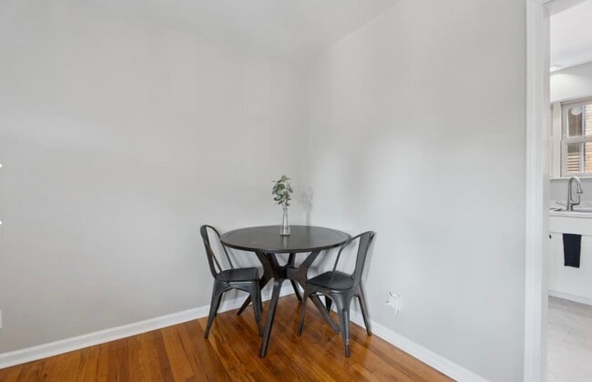 Building Photo - 100 S Ann Arbor St