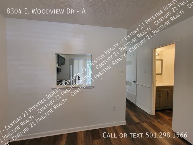 Building Photo - 8304 Woodview Dr N