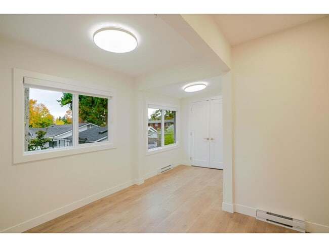 Building Photo - 12317 Beecher St