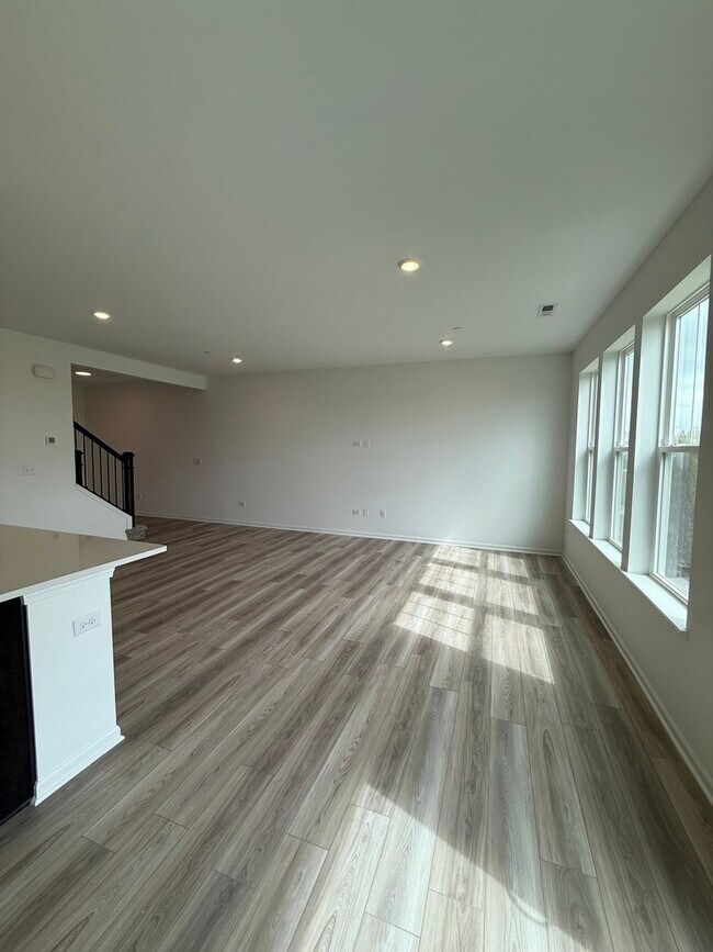 Foto del edificio - 10208 McMahon Wy